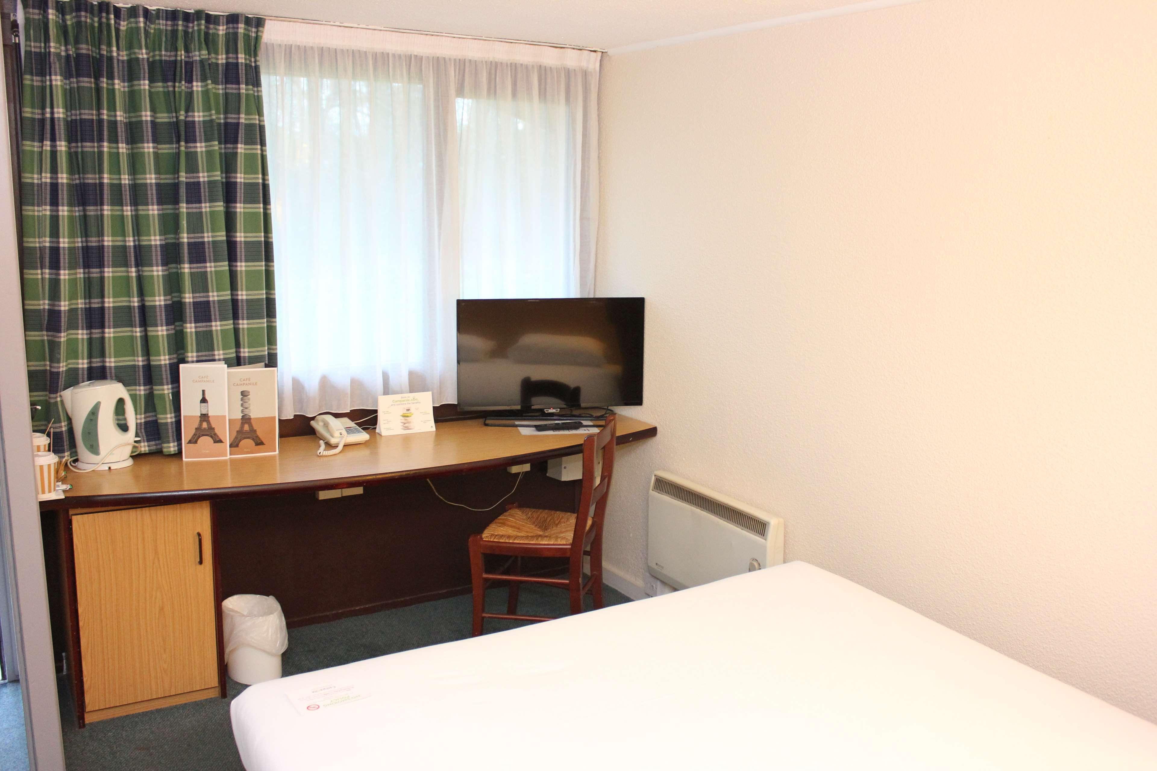 Campanile Hotel 2*